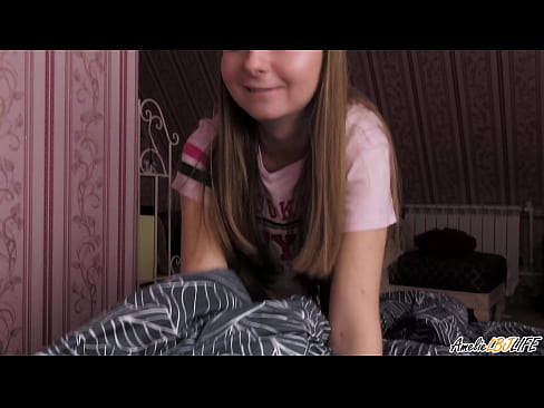 ❤️ Blonde Sucks her Best Friend Deeply και παίρνει σπέρμα στο στόμα της ️ Πόρνο ❌️